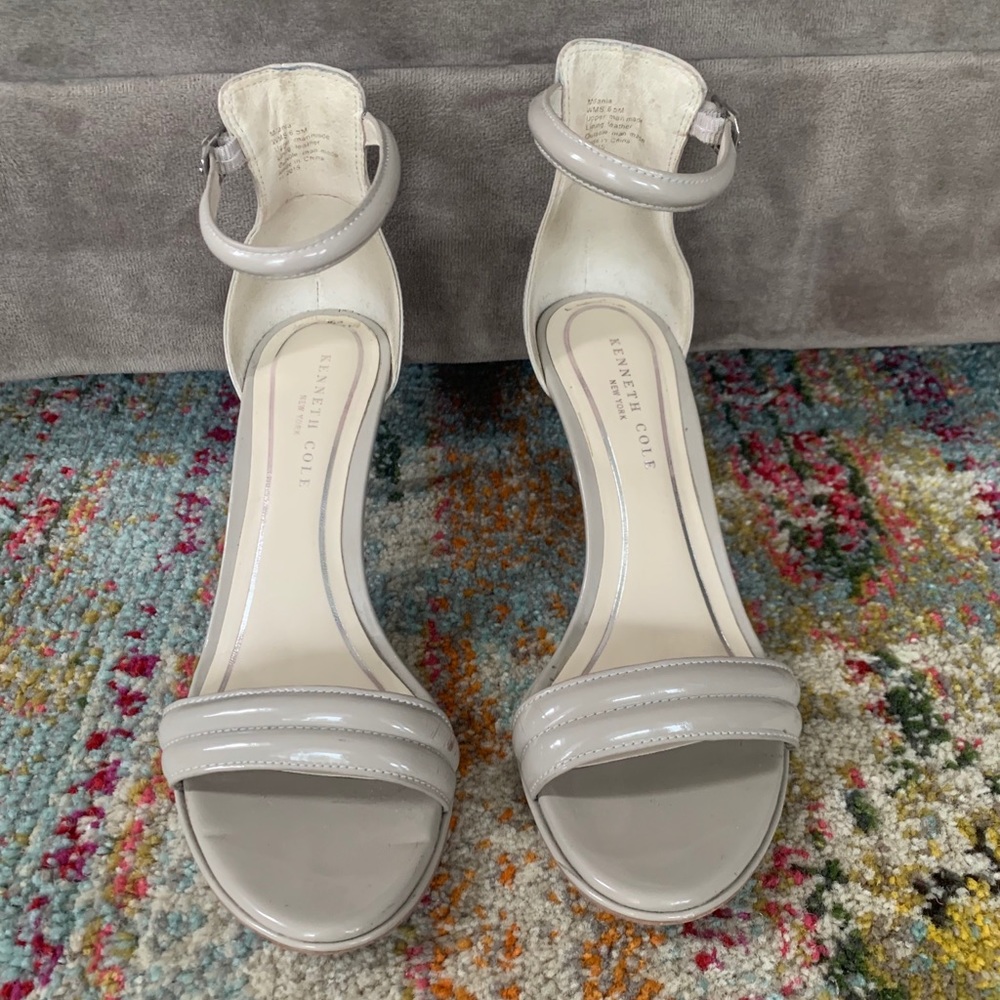 Kenneth Cole kitten heels